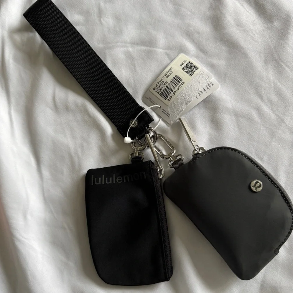 32🆕🖤 Lululemon Dual Pouch Wristlet - Black/Traverse Grey - Picture 4 of 6